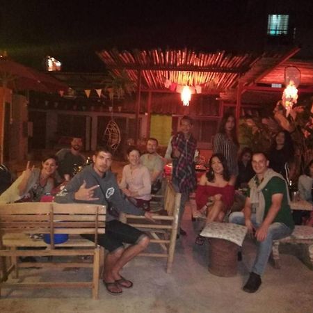 Cody Guesthouse Chiang Mai Exterior foto