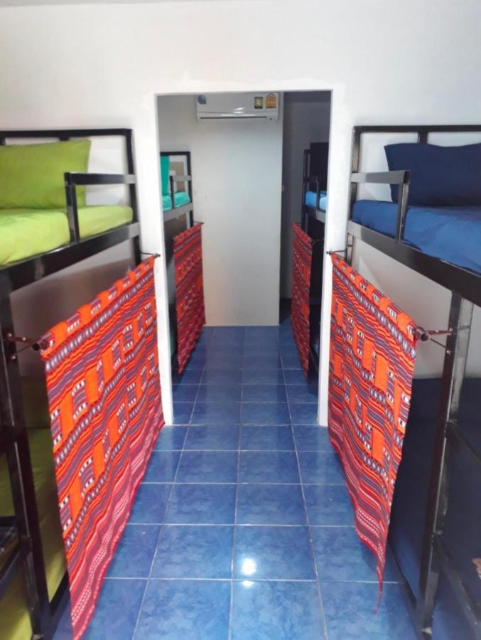 Cody Guesthouse Chiang Mai Habitación foto