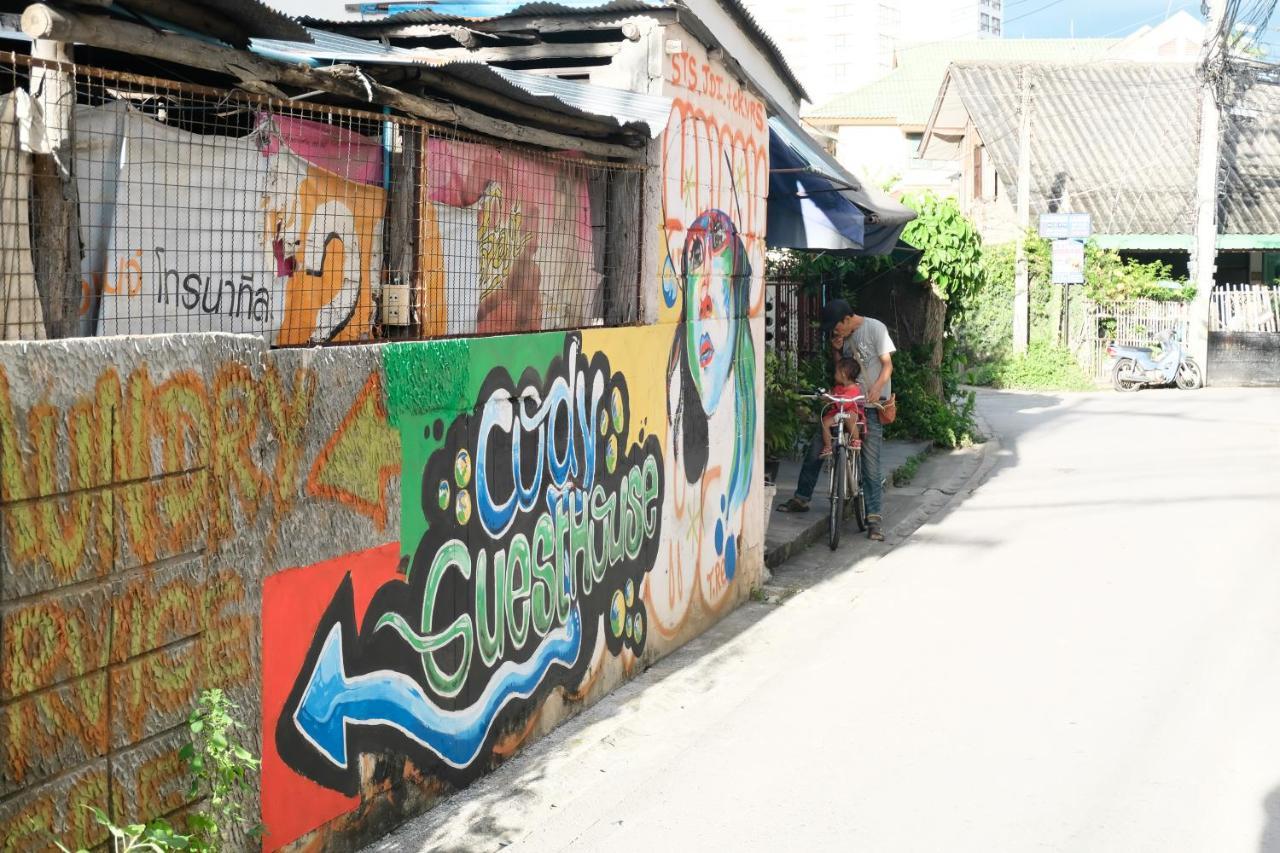 Cody Guesthouse Chiang Mai Exterior foto